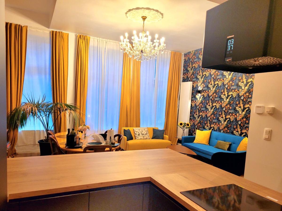 Brand New Camelia Room With Private Bathroom Βρυξέλλες Εξωτερικό φωτογραφία