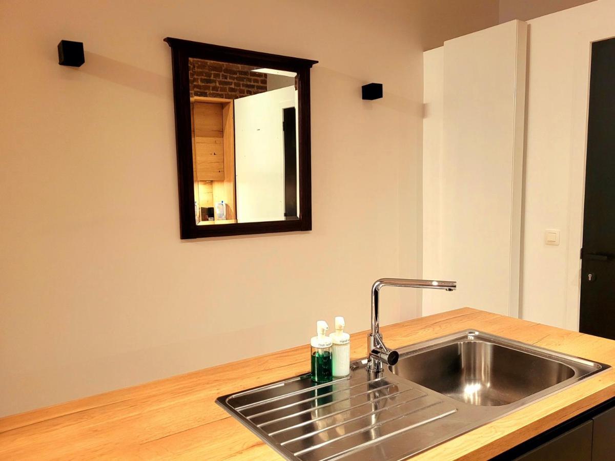 Brand New Camelia Room With Private Bathroom Βρυξέλλες Εξωτερικό φωτογραφία