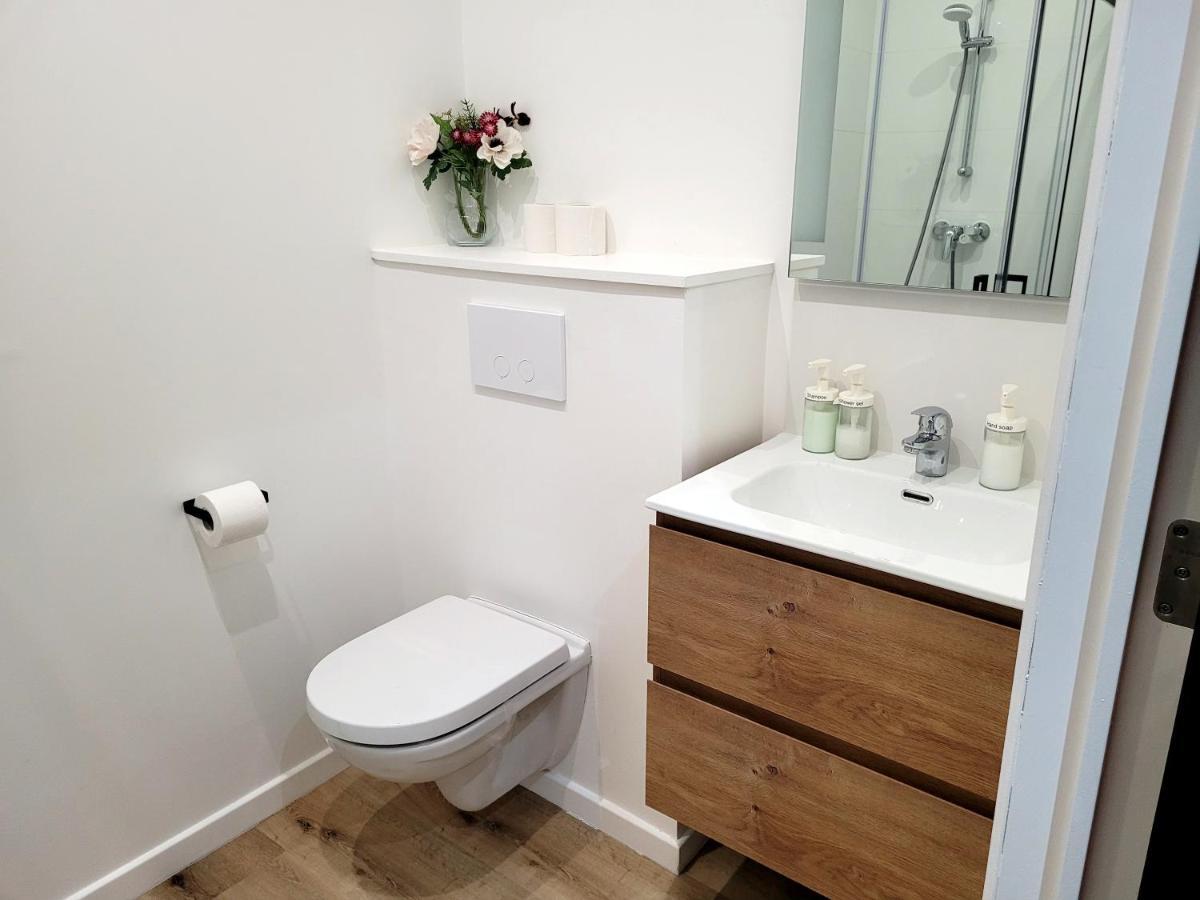 Brand New Camelia Room With Private Bathroom Βρυξέλλες Εξωτερικό φωτογραφία